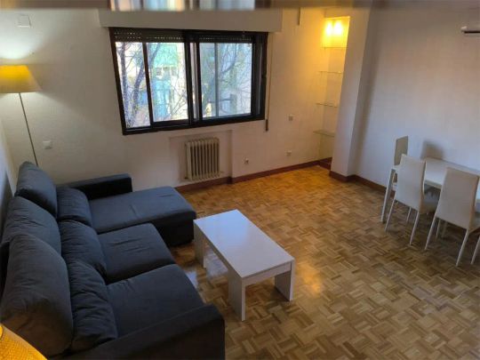 Apartamento de alquiler en Calle de Pilar Cavero, 5c, San Pascual - Photo 1