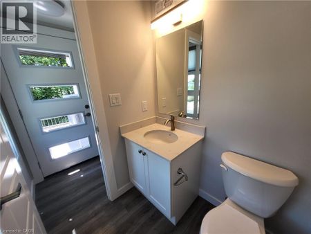 118 GRAVEL RIDGE Trail Unit# E10, Kitchener, Ontario, N2E0B8 - Photo 3