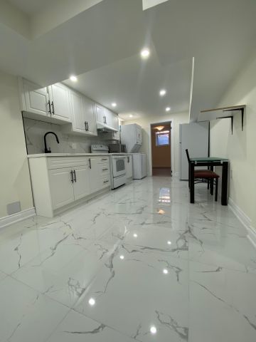 For Lease - 49 Massey Street, Brampton, Ontario - Photo 5