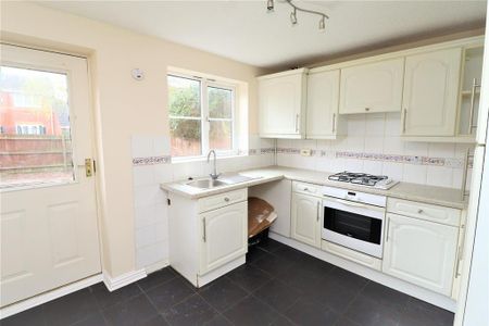 2 bedroom semi-detached house to rent - Photo 4