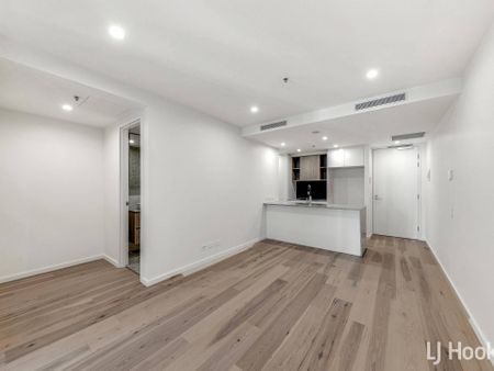 619/61 Cooyong Street, Braddon ACT, Belconnen - Photo 4