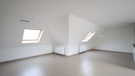 Instapklaar dakappartement te huur centrum Roeselare - Photo 2