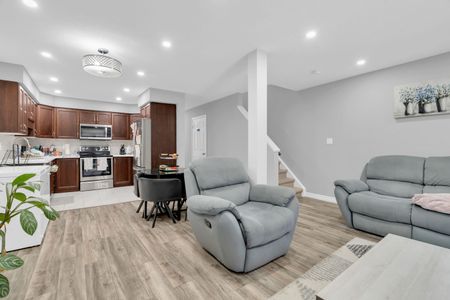 For Lease - 110 Activa Avenue Unit# E30, Kitchener, Ontario - Photo 4