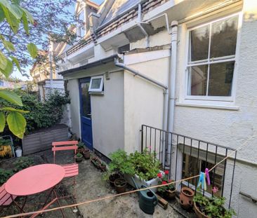 Rupertswood Terrace, Ilfracombe - Photo 2