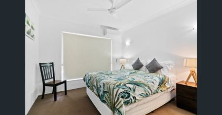 FULLY FURNISHED BEACHFRONT LIVING - Photo 3