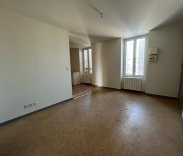 Location Appartement 2 pièces 38m² ST RAMBERT D ALBON 26140 - Photo 2