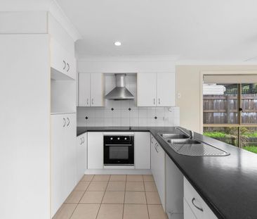 Low Maintenance Convenient Location! - Photo 3