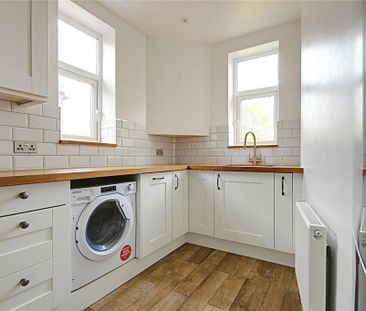 2 bedroom maisonette to rent - Photo 3