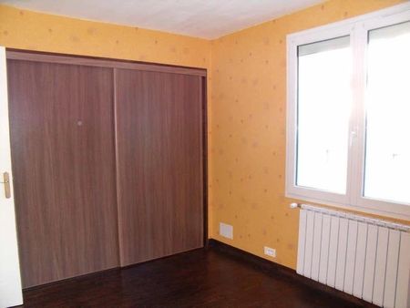 Location Appartement 4 pièces 71m² VALENCE 26000 - Photo 2