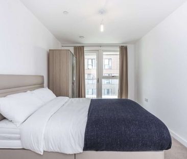 Savills offer this modern two double bedroom apartment located in N... - Photo 1