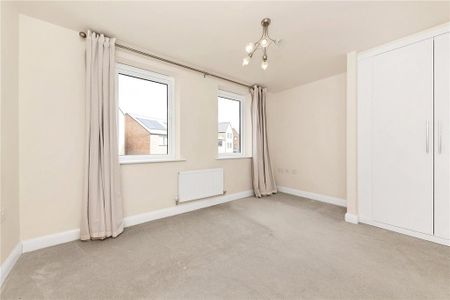 4 bedroom semi-detached house to rent - Photo 5