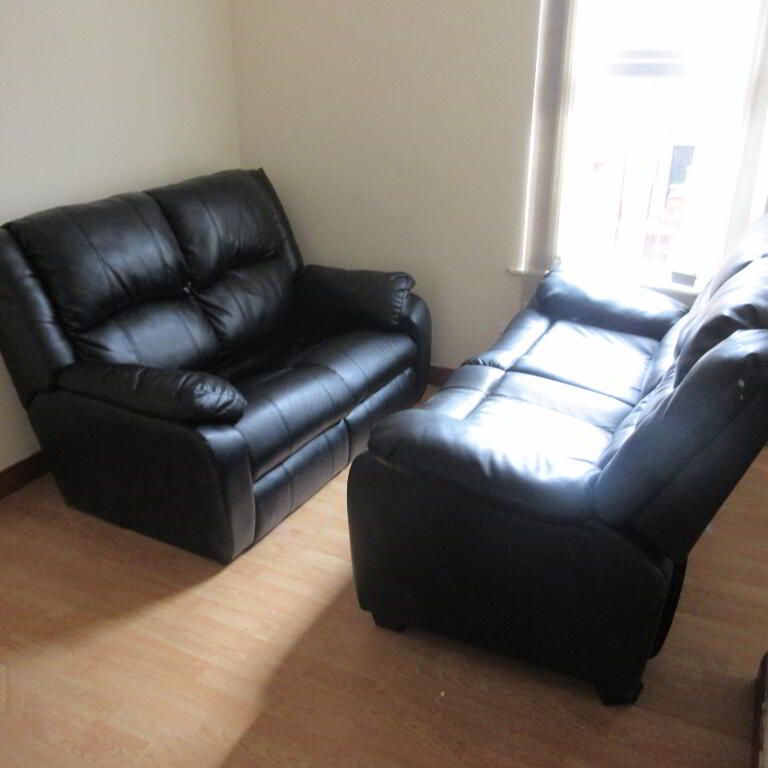 Two Great Apartments, 109 University Avenue, Queens Quarter, Belfast, BT7 1GY - Photo 1