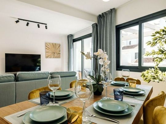 Alquiler de chalet adosado en Agra -el Paraiso s/n - Photo 1