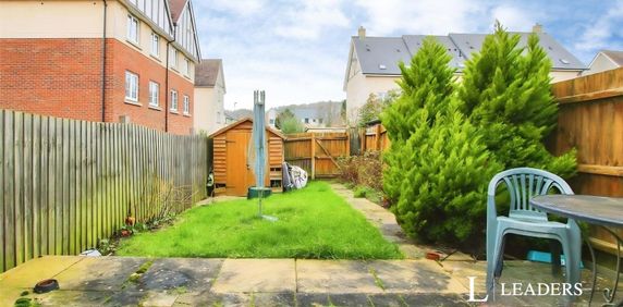 1 bedroom townhouse to rent Blade Road, Colchester, Essex, CO4 - Photo 2