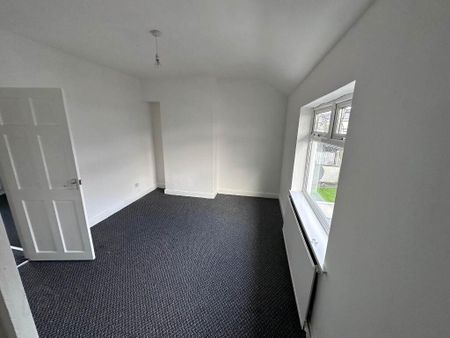 33 Donaldson Crescent, Belfast, BT13 3LQ - Photo 4