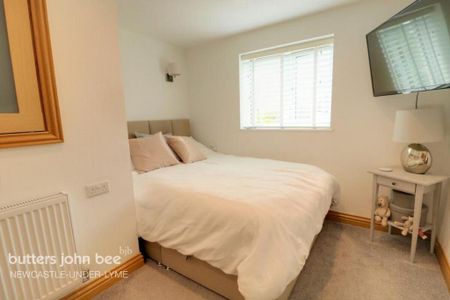 2 bedroom townhouse to rent - Photo 3