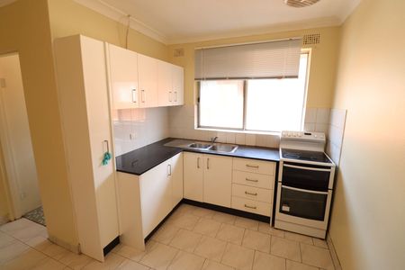 Home For Rent - Photo 3