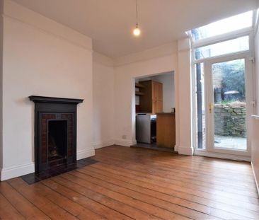 2 bedroom terraced house to rent - Photo 3