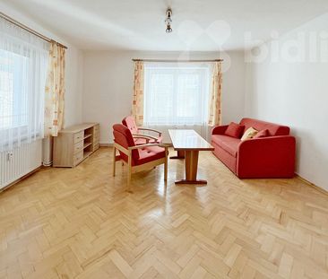 Pronájem bytu 2+1 63 m² - Photo 1