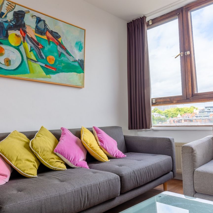 3 Bed Flat, Stourhead House, SW1V - Photo 1