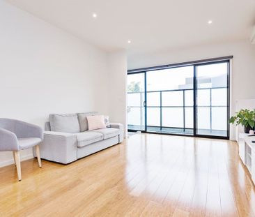 2/132 Pascoe Vale Road, Moonee Ponds - Photo 3