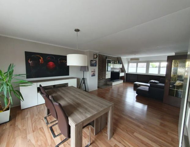 Großzügige Dachgeschosswohnung mit Balkon in zentraler Lage - Foto 1