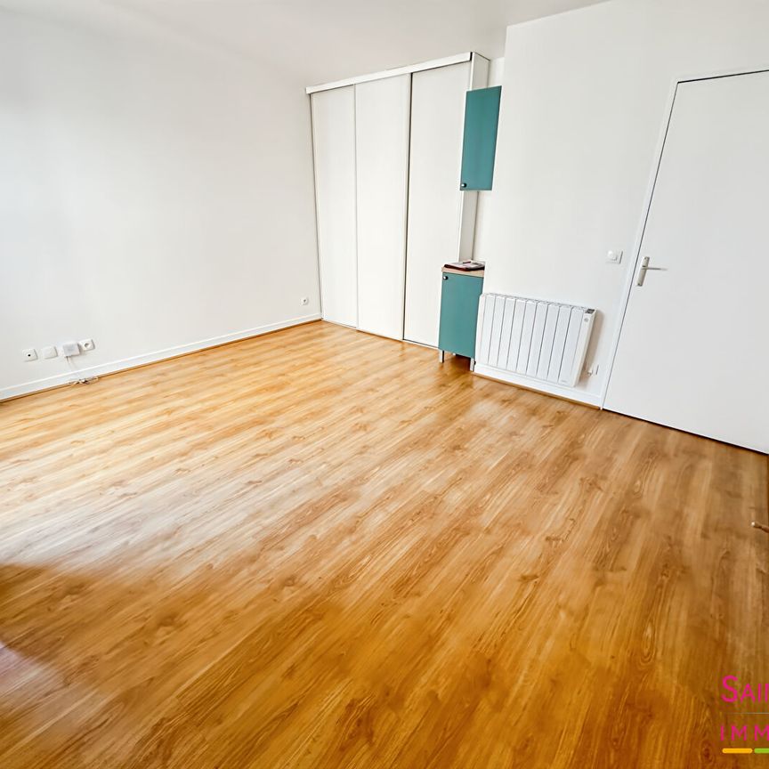 POISSY hyper centre au calme appartement type studio, - Photo 1