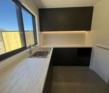 Stunning and contemporary home in Hanley's Farm - Photo 6