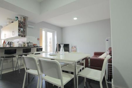 7 bedroom terraced house to rent - Photo 3