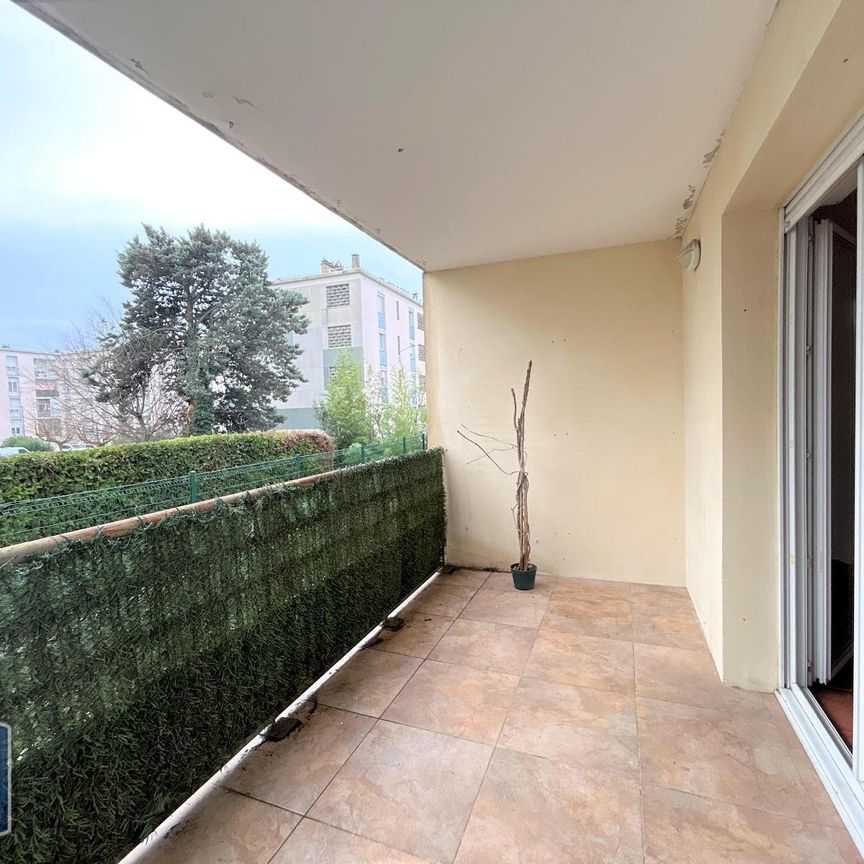 Location Appartement 3 pièces 55m² ARLES 13200 - Photo 1