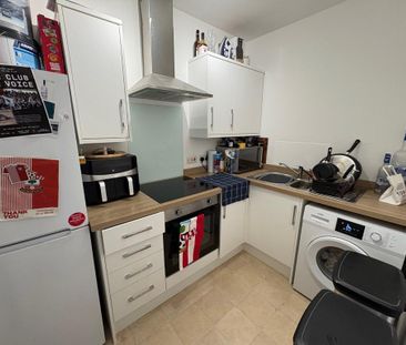1 bedroom flat to rent - Photo 4