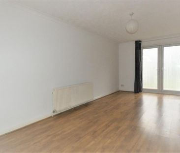 2 bedroom detached house to rent - Photo 2