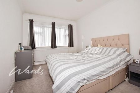 2 bedroom ground floor flat to rent - Photo 2