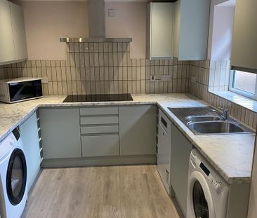 9 bedroom terraced house to rent - Photo 2