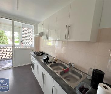 Location Appartement 4 pièces 75m² CASTELSARRASIN 82100 - Photo 3