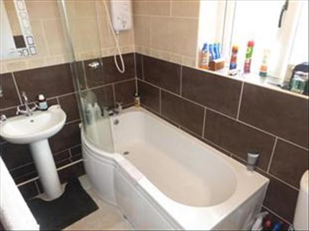 3 bedroom house to rent - Photo 4