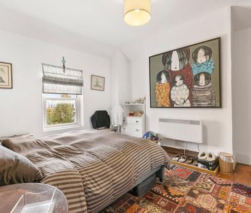 3 bedroom flat to rent - Photo 3