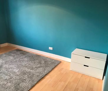 Room in a Shared House, London, SE12 - Photo 4