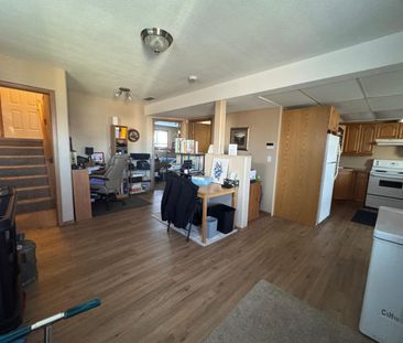 Full House Located in Inglewood! - Photo 2