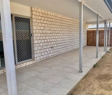Private & Convenient 3-Bedroom Unit - Photo 6