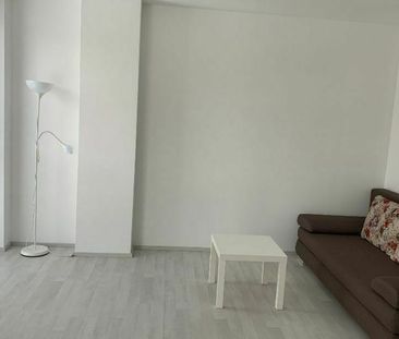 1-izbový zariadený byt s balkónom na prenájom v lukratívnej novosta... - Photo 1