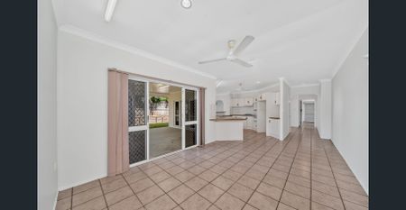 Fresh, Comfortable and Practical Family Friendly Home - Photo 4