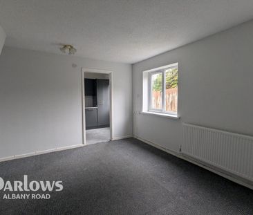 2 bedroom end of terrace house to rent - Photo 1