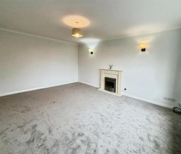 3 bedroom detached bungalow to rent - Photo 2