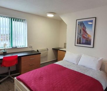 Studio to rent - Photo 2