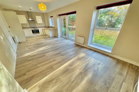 Laxton Close, Sholing, SO19 - Photo 4