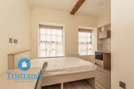 1 bed Apartment for Rent - Photo 2