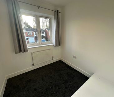 Detached house to rent on - Photo 3