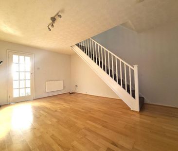 2 bedroom semi-detached house to rent - Photo 3