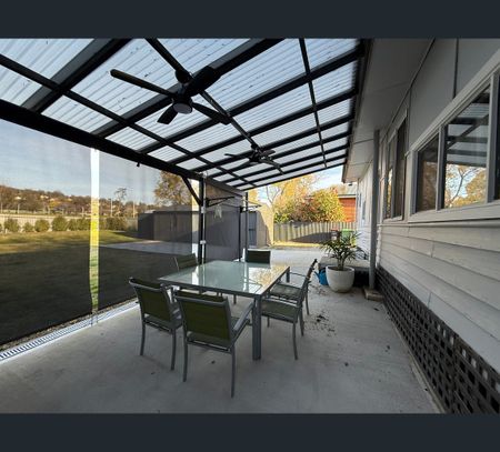 428 Schubach Street, East Albury, NSW 2640 - Photo 2